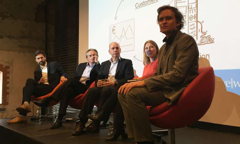 Service Design Thinking<br/> for Business